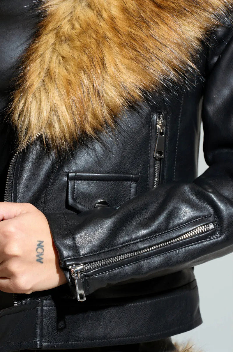 AUSSY FUR COLLAR MOTO