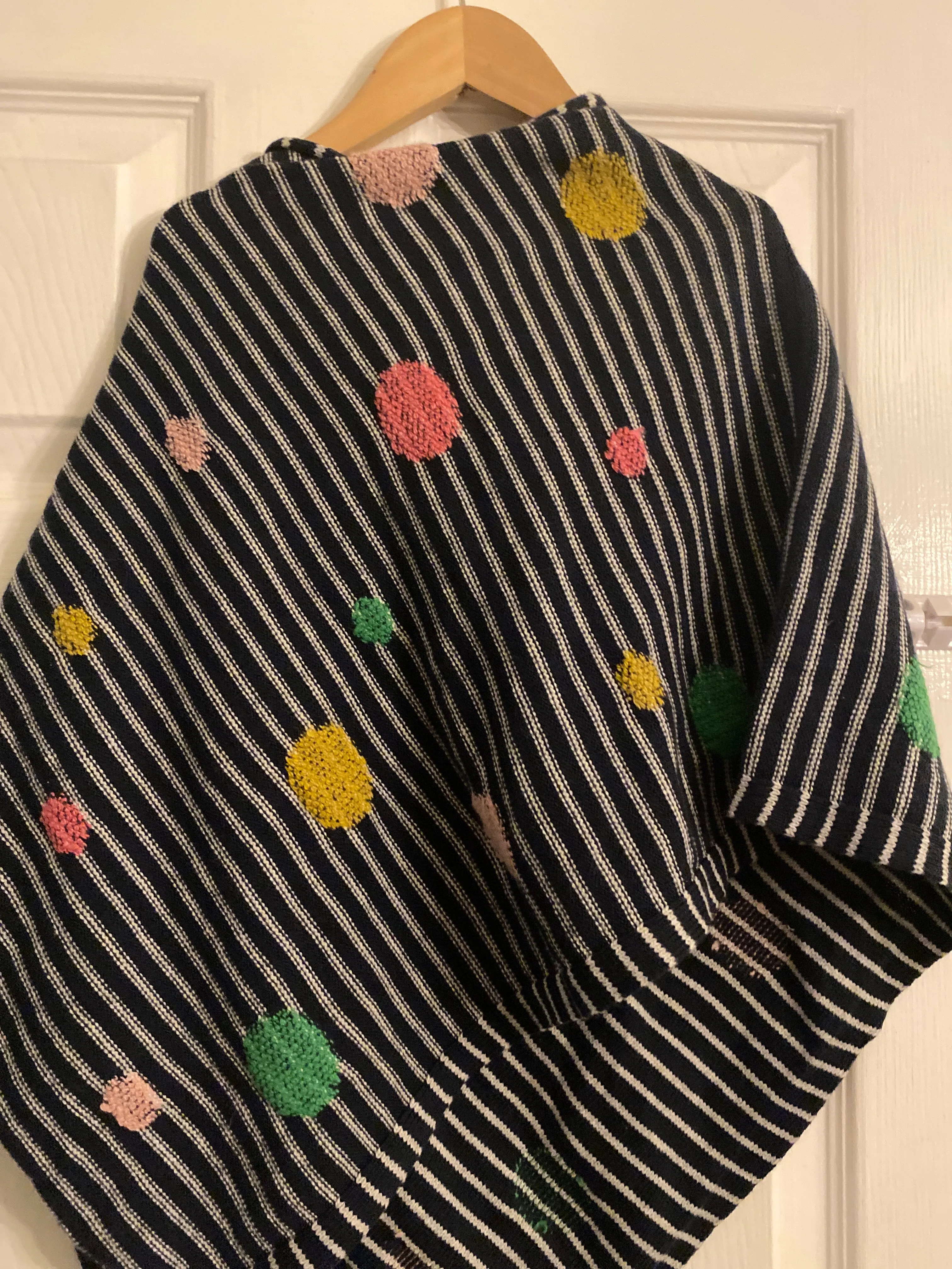 Ex white stuff poncho & scarf