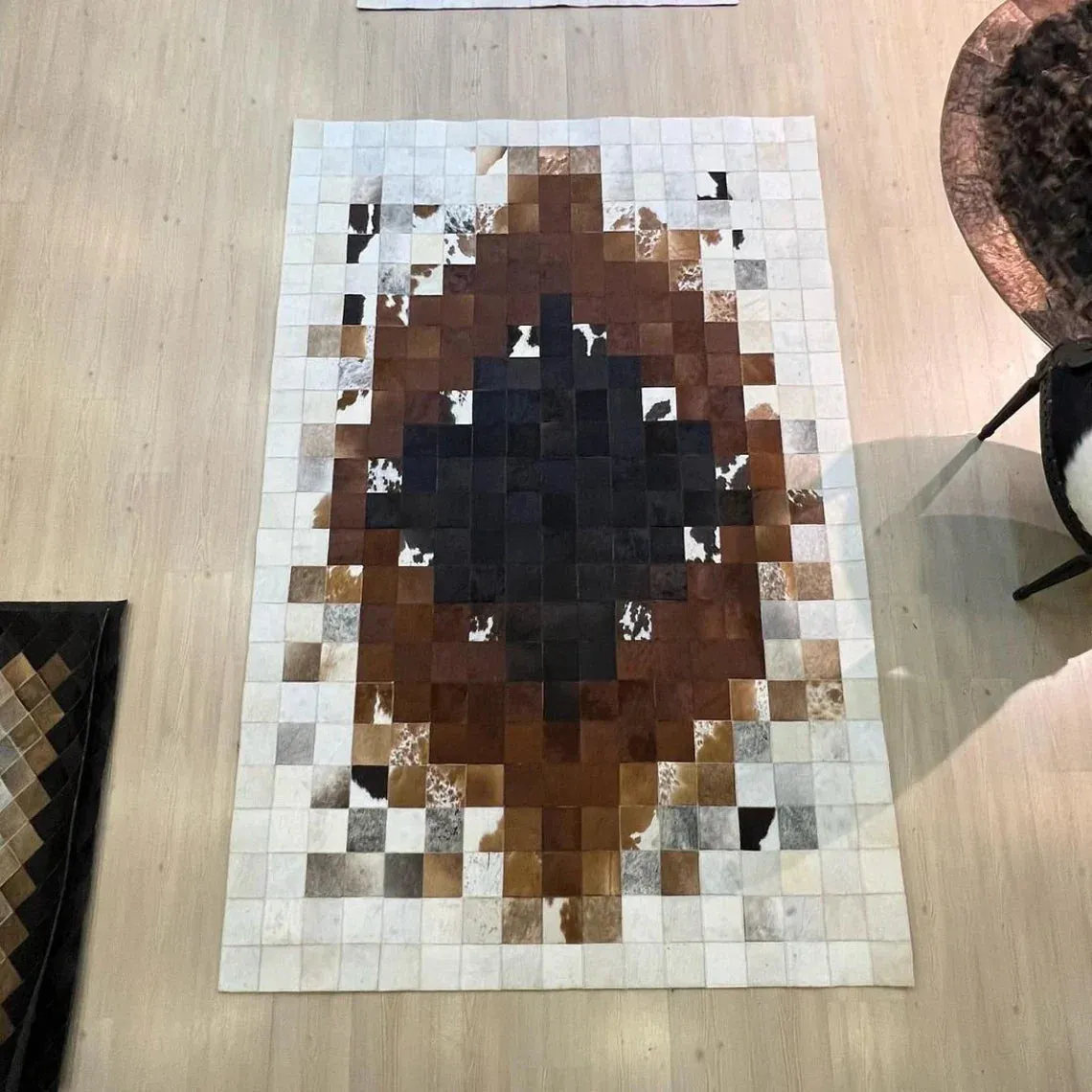 Handmade Luxury Multicolor Natural Cowhide Elegant Living Room Carpet