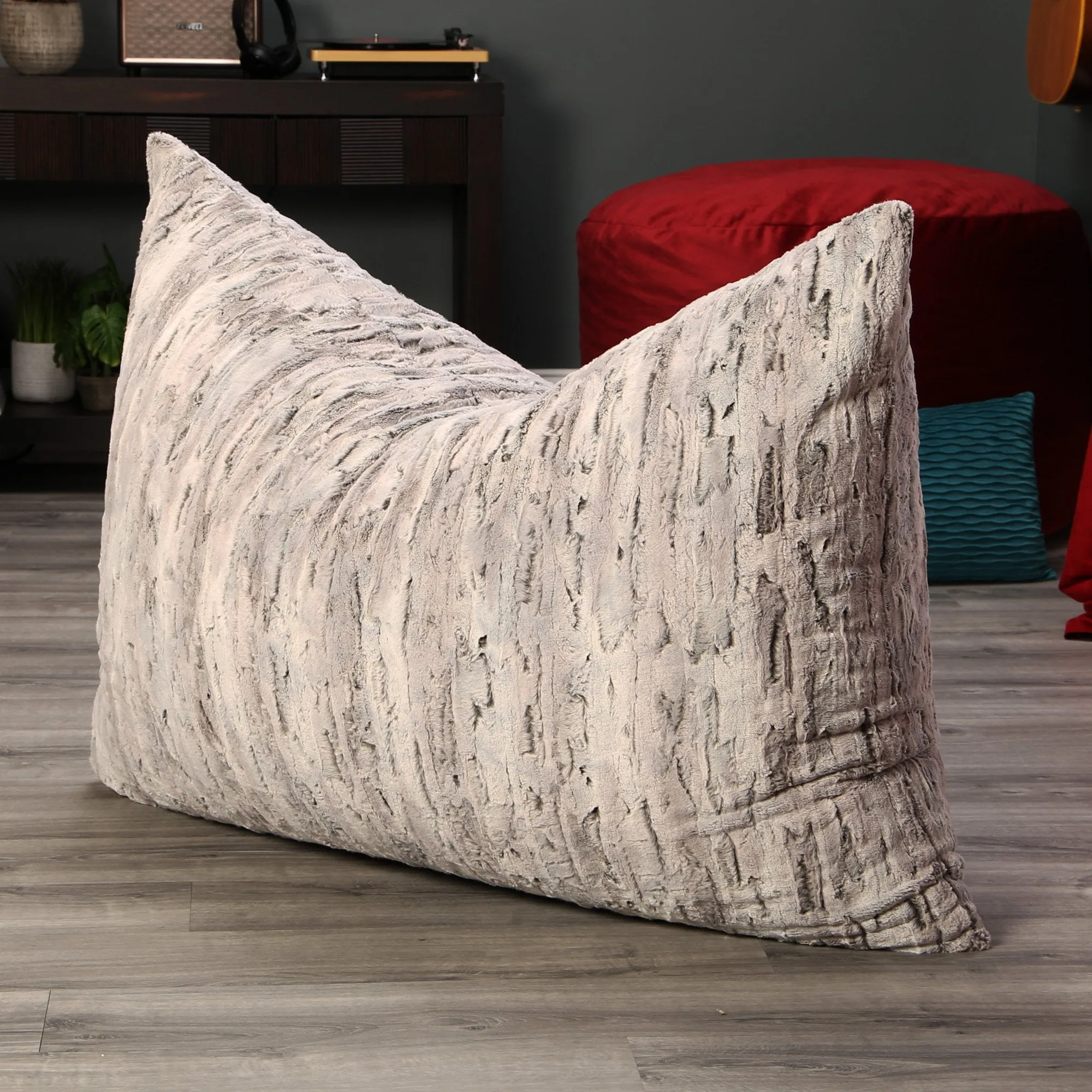 Jaxx Pillow Saxx 3.5' Giant Décor Floor Lux Fur Pillow