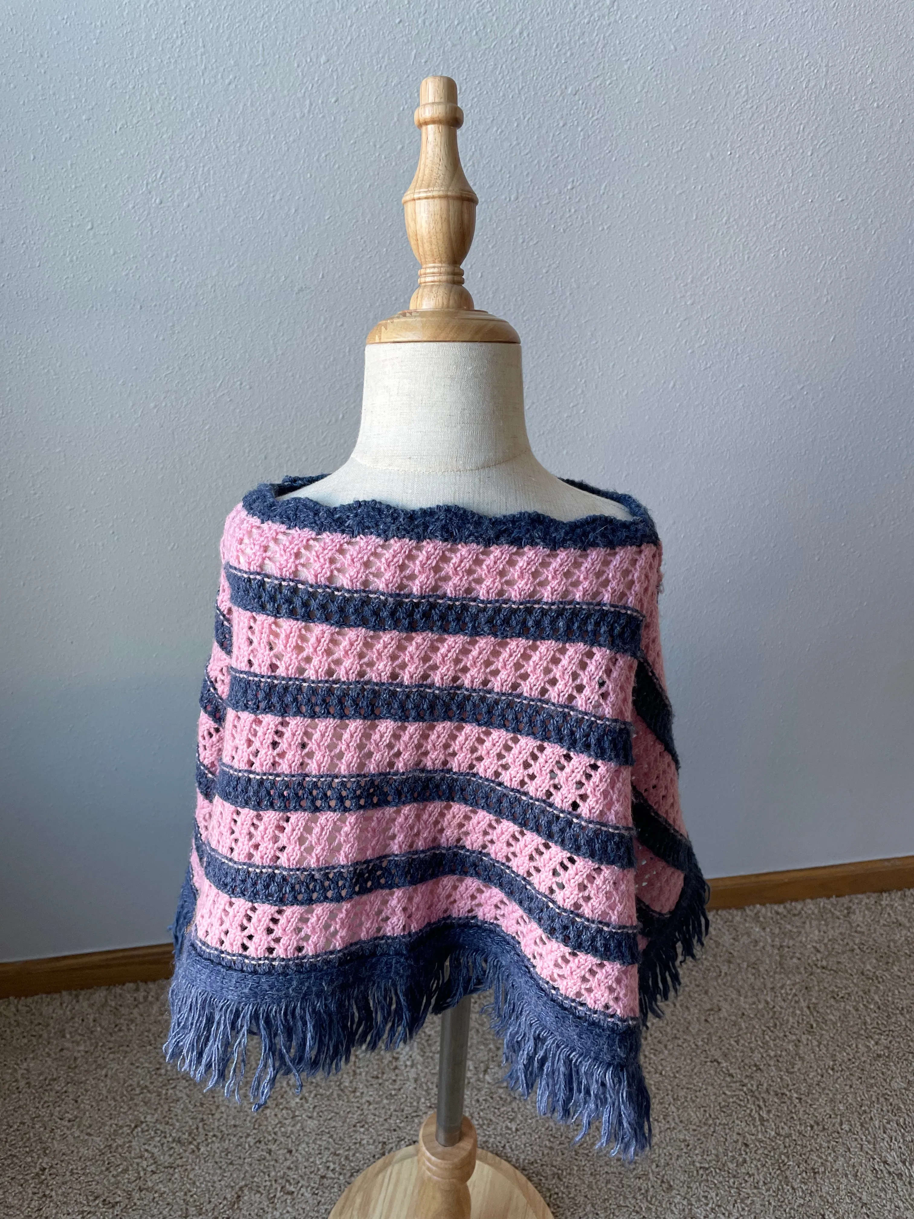 Sweater Poncho (OS)