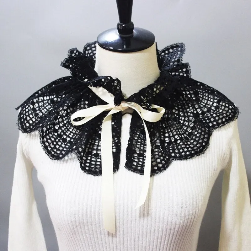 TEEK - Vintage Vickie Ruffled Stand Fake Collar