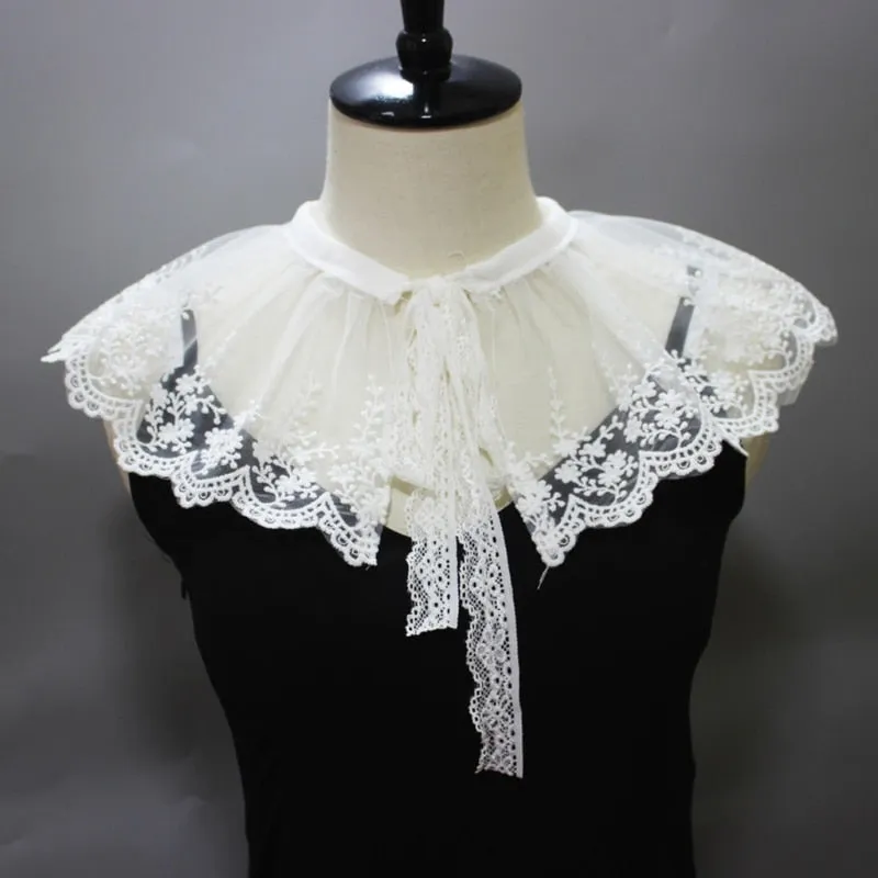 TEEK - Vintage Vickie Ruffled Stand Fake Collar