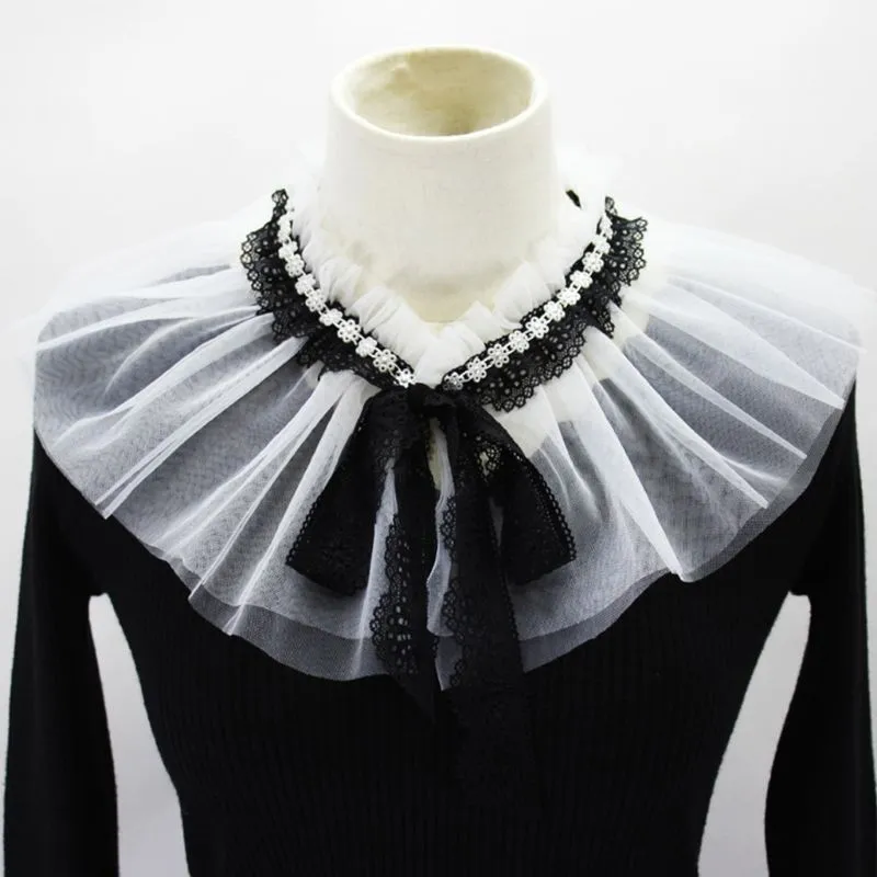 TEEK - Vintage Vickie Ruffled Stand Fake Collar