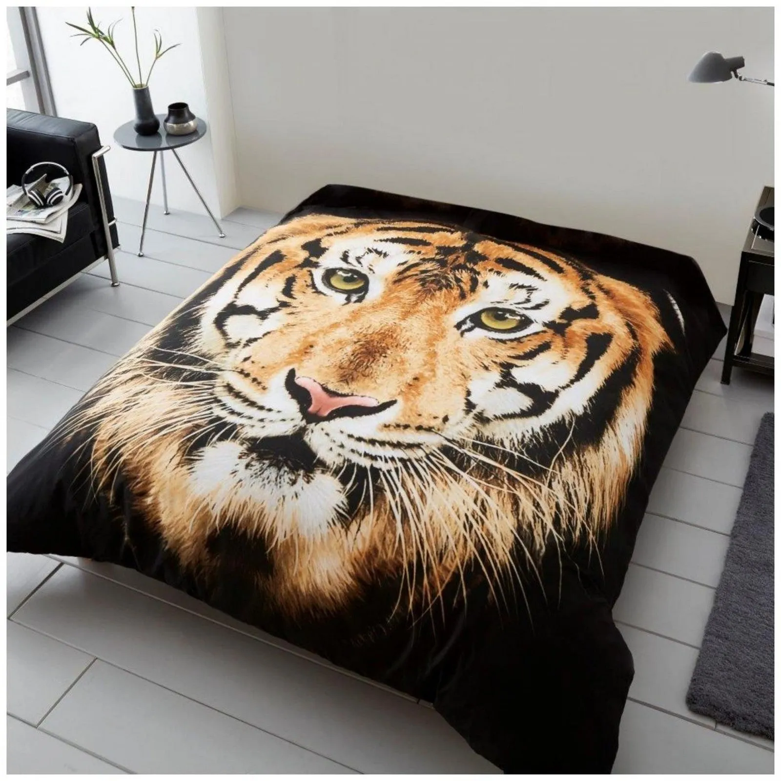 Tiger Face Brown Throw